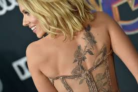 Black widow spider tattoo sleeve art case cover for samsung galaxy s7 s8 s9 plus. Scarlett Johansson S Huge Tattoo Stuns At Avengers Endgame Premiere