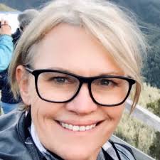 Michelle Doble (@Chellylou07)