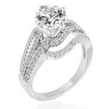 An Enduring Commitment With Exclusive Engagement Rings Swarovski Jewelry Exclusive Engagement Rings Cubic Zirconia Engagement Rings