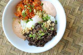 33 south street is a new1 2,000 sq ft commercial kitchen facility in somerville, ma, geared primarily towards existing food. World Street Kitchen On Twitter The Food Truck Crew Is Out On 6th Marquette Dishing Up Yum Yum Rice Bowls For The Win