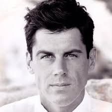 Who remembers this guy hosting an episode in Aug 1979? Peter MOCHRIE