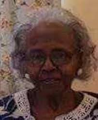 Essie Carr's Instagram, Twitter & Facebook