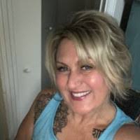 Amy Morello's Instagram, Twitter & Facebook