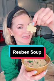 This refreshing tabouli salad is made with Palmini's 4-carb, 20-calori...