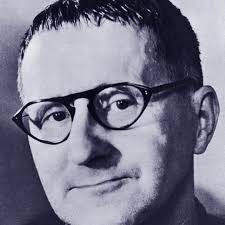 Brecht (2019)
