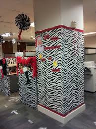 Naughty Or Nice Holiday Cubicle Decorations Cubicle Decor Fun Decor Decor