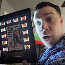 Cast Signed the Texas Chain Saw Massacre (1974) Film Cell Movie Prop  Collectable