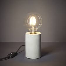 Želiš nešto da te nabrije za početak dana? Lampe Vintage Beton Beton Inspire Ralee Leroy Merlin