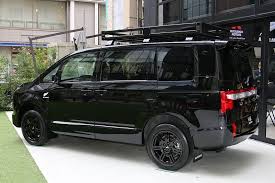 三菱自動車 オールブラックス が乗った デリカd 5 を動画視聴者にプレゼント 三菱自動車 デリカd5 アウトドア 車