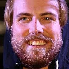 Skiing: Wells nails slope style run