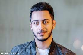 عن حياته الوليد مقداد هو من مواليد 30 ديسمبر 1999 درسَ في الجامعة بعد نجاحه في مرحلة الثانوية العامة التحق النجم المتألق وليد مقداد بجامعة الخليج في دولة الكويت لدراسة. Ø§Ù„Ù…ÙØ§Ø¬Ø£Ø© Ø§Ù„ØªÙŠ Ø·Ø§Ù„ Ø§Ù†ØªØ¸Ø§Ø±Ù‡Ø§ Ù†Ø¬Ù… Ø·ÙŠÙˆØ± Ø§Ù„Ø¬Ù†Ø© Ø§Ù„ÙˆÙ„ÙŠØ¯ Ù…Ù‚Ø¯Ø§Ø¯ ÙŠØ¸Ù‡Ø± Ù„Ø£ÙˆÙ„ Ù…Ø±Ø© ÙÙŠ Ø¨Ø« Ù…Ø¨Ø§Ø´Ø± Ù…Ø¹ Ø®Ø·ÙŠØ¨ØªÙ‡ Ø§Ù„ÙƒÙˆÙŠØªÙŠÙ‡ ÙˆÙŠØ­Ø±Ø¬Ù‡Ø§ Ø£Ù…Ø§Ù… Ø§Ù„Ù…Ø´Ø§Ù‡Ø¯ÙŠÙ† Ø´Ø§Ù‡Ø¯Ùˆ Ø§Ù„ÙÙŠØ¯ÙŠÙˆ