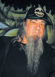 L.E.S. documentarian is leaving, but first, Ackers