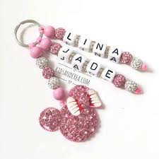 Commandé avant 16h, livré sous 48h (voir conditions) ! Porte Cle Personnalise Grave 2 Prenoms Perles Strass