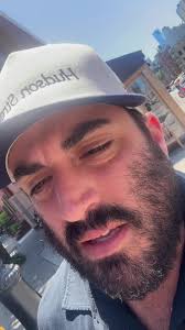 Maybe he has a whole album of people at their saddest. #food #storytime  #latenightsnack