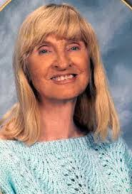 Ellen Libby's Instagram, Twitter & Facebook