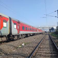 WAG9 WITH CONCOR WAGON