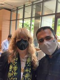 Today I attended the farewell ceremony for my ex-boss and mentor, Professor  Sandy Cook. Sandy was instrumental in my move from scientific research to  teaching and education. I wish her all the