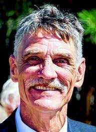 Daniel Kitt's Instagram, Twitter & Facebook