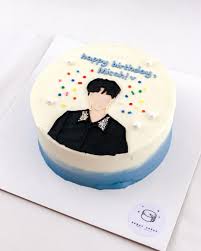 Minimalist cake designs started in south korea and when one of my customers asked if i can make one, i. I Pinimg Com Originals 32 Cb 12 32cb129a5773b28