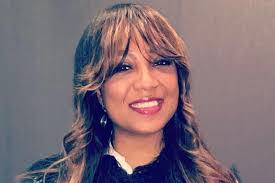 Kristin Hooper's Instagram, Twitter & Facebook