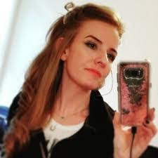 Debbie Pierce's Instagram, Twitter & Facebook