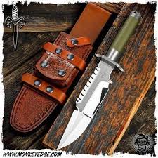 Buying A Cool Pocket Knife En 2020 Couteau Erosion