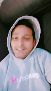 Me Quedo Quieto O Me Lanzo Hacia Ella