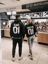 2er set hamburger haenger king 01 queen 01 hoodie schwarz weiss schwarzer hoodie paar kleidung partnerlook outfits