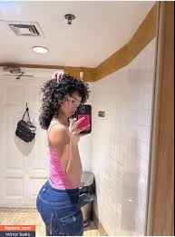 lalayravo Nude Leaks OnlyFans - f.logisticssameday.co.uk