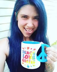 Day 1!!! Let's go 🖤🤘🏻👽⛓️ If you see me let's take a pic, get a drink,  etc!