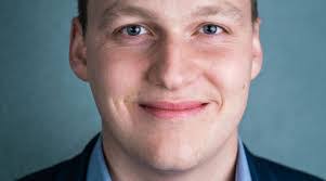 Tom Plummer's Instagram, Twitter & Facebook