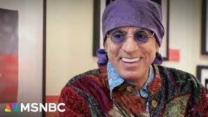 Mark Nason's Instagram, Twitter & Facebook