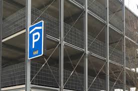 Günstig parken am flughafen düsseldorf mit qualitätsprüfung. Parkhaus Flughafen Dusseldorf Flypa
