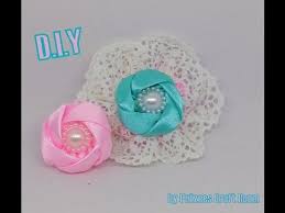 Padahal, di video tersebut sudah jelas aku tuliskan berapa ukuran pita tersebut. Cara Membuat Bros Bunga Kecil D I Y Little Fabric Flower Brooch Fabric Flower Tutorial 5 Youtube Bunga Kain Bunga Pita
