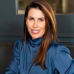 Jennifer Perot's Instagram, Twitter & Facebook