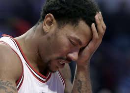 Derrick Rose's fate may be known after surgery