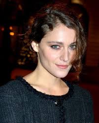 Ariane carnelossi, with official sherdog mixed martial arts stats, photos, videos, and more for the strawweight fighter. Ariane Labed Unifrance