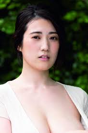 Gカップメロン乳グラドル草野綾がヘアヌード写真集を発売！今週のFLASHでヌード披露してるぞ！ : ぷるるんお宝画像庫