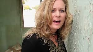 Heather Layne's Instagram, Twitter & Facebook