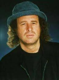 Steve has one of the most infectious laughs I've ever heard! Along with  that golden voice of his, he's unbeatable. 🎵