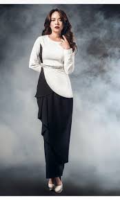 Lagi gambar nora danish tengah pregnant / mengandung time raya yang lepas. Nora Danish Baju Kurung Women S Fashion Dresses Sets Traditional Ethnic Wear On Carousell