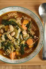 Soupe De Pates Legumes Facon Minestrone Passion Gourmandise Pates Aux Legumes Minestrone Plat