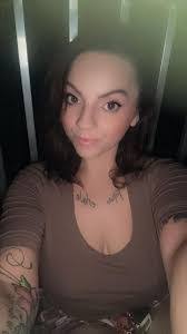 Amanda Hagstrom's Instagram, Twitter & Facebook