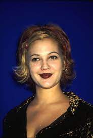 The Flipped Bob A La Drew 90s Hairstyles Hair Clips Womens Hairstyles