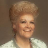 Lindsay Pelland's Instagram, Twitter & Facebook