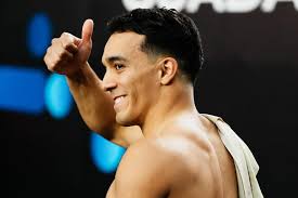 JUAN MANUEL CELAYA CONQUISTA LA TERCERA MEDALLA DE PLATA PARA MÉXICO EN LA  COPA DEL MUNDO DE CLAVADOS 2025. 💦🦁🥈 El neoleonés olímpico Juan Manuel  “meme” Celaya, subió al podio mundial, luego