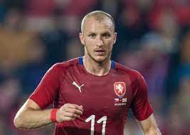 Pohodu a formu si dovezl z řecka, kde se na konci května loučil s paok soluň vítěznou brankou ve finále poháru. Michael Krmencik V Belgii Strada Mozna Se Vrati Domu Eprehledne