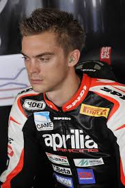 Leon Camier Signs WSBK Deal with Aprilia
