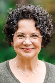 Barbara Maya's Instagram, Twitter & Facebook