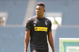 Learn all about the career and achievements of breel embolo at scores24.live! Breel Embolo Soll Behutsam Aufgebaut Werden Fohlen Hautnah